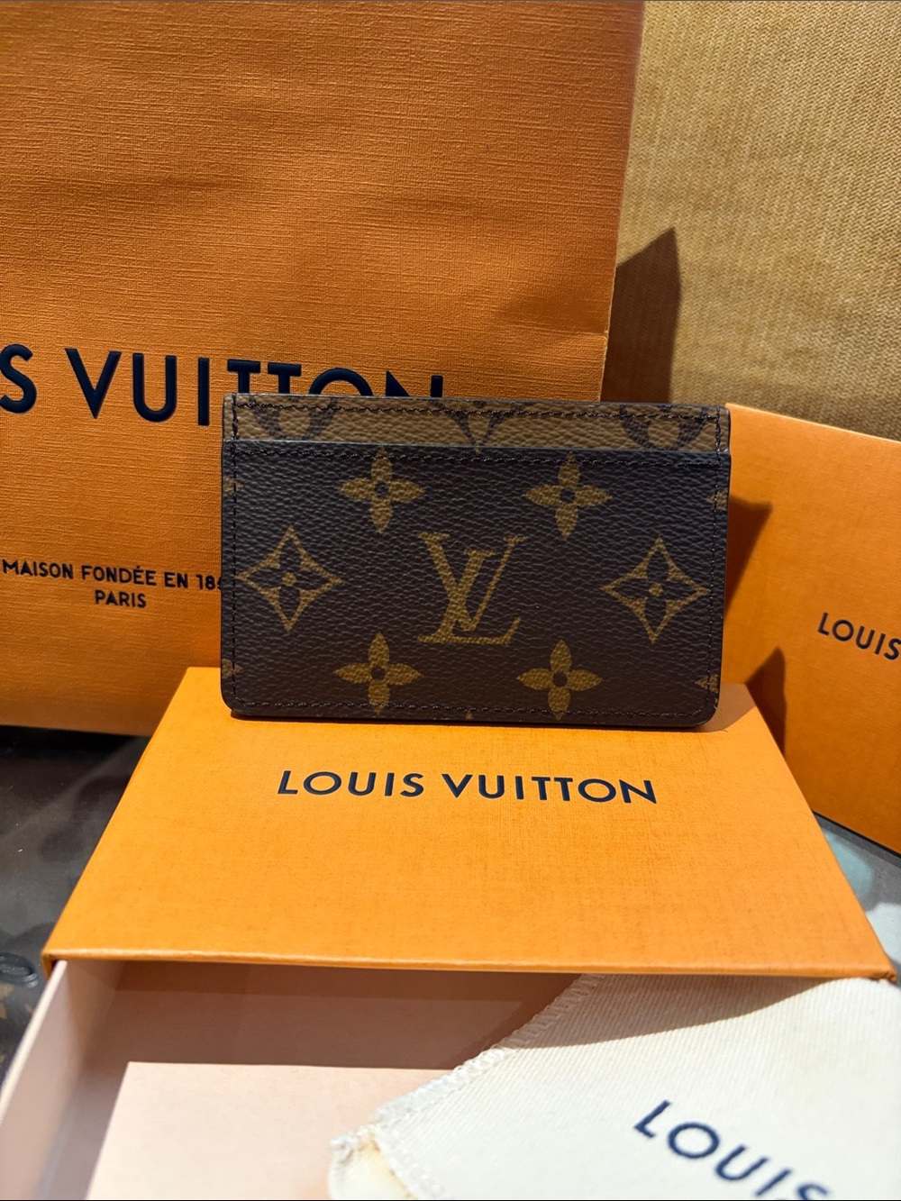 Louis Vuitton Reverse Monogram Card & Gift Set - Picture 3 of 8
